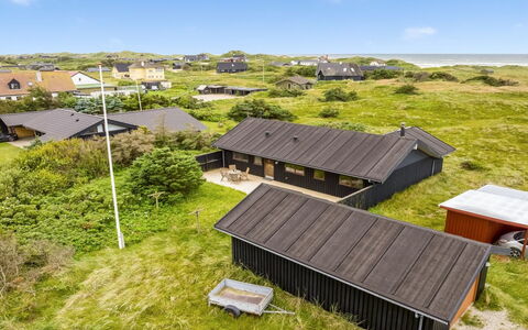 Gidske - 300M from the Sea: 