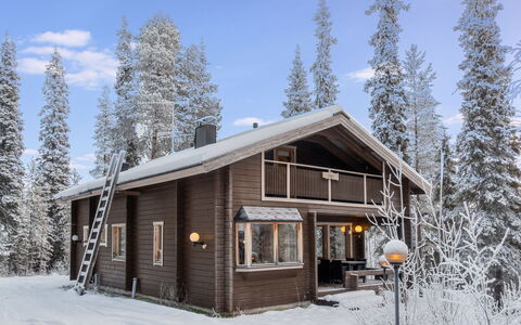 Lysti: Chalet, Maison, Domicile, Batiments Jardin, Siding, Cabane En Rondins, Ferme, Biens, Cabanon, Cour