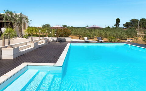 Casa Cortese - Noto, Sicilia: L'Eau, Plante, Ciel, Piscine, Bleu Azur, Arbre, Ombre, Loisir, Herbe, Mobilier De Jardin