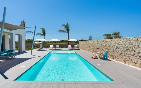 Villa Le Palme - Noto, Sicilia: L'Eau, Ciel, Propriété, Piscine, Plante, Bleu Azur, Rectangle, Bâtiment, Loisir, Ombre