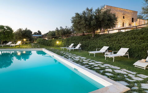 Casapietra - Scicli, Sicilia: L'Eau, Ciel, Plante, Propriété, Meubles, Piscine, Bâtiment, Bleu Azur, Arbre, Architecture