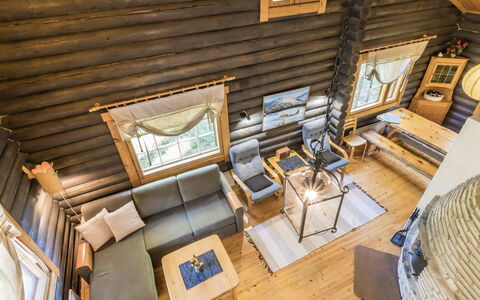 Mötönpesä 2: Balcon, Appartement, Ombre, Verre, Condominium, Balustrade, Porche, Daylighting, Plate-Forme, Mobilier De Jardin
