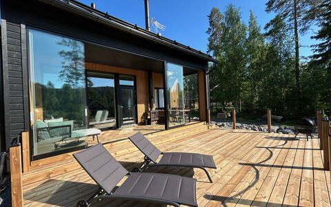 Villa Aava: Arbre, Banque, Maison, Chalet, Lac, Étang, Forêt, Cabane En Rondins