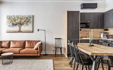 Villa Aava: Meubles, Design Intérieur, Sol, Sol, Mur, Canapé, Parquet, Bois, Salon, Plafond