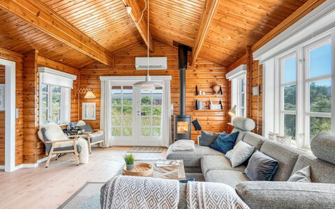 Patti - 280M from the Sea: Herbe, Vert, Maison, Chalet, Prairie, Zone Rurale, Écorégion, Paysage, Lot Terre, Arbuste