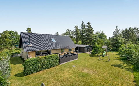 Lavrans - 2.5Km from the Sea: Chalet, Cabanon, Cabane, Ferme, Prairie, Cabane, Grange, Cabane En Rondins, Batiments Jardin