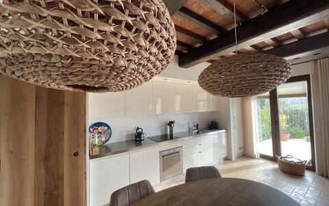 Nocellara Spereto Apartment With Pool, Montaione: Propriété, Meubles, Cabinetry, Bâtiment, Comptoir, Bois, Design Intérieur, Architecture, Plante, Salon