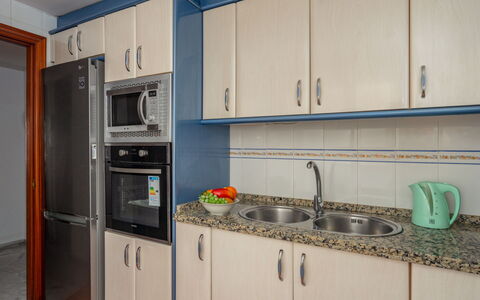 Las Terrazas: Cuisine, Principaux Appliance, Comptoir, Cabinetry, Appareil De Cuisine, Bois, Evier, Sol, Design Intérieur, Pièce
