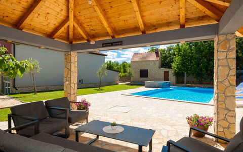 Lucija: Piscine, Recours, Mobilier De Jardin, Ombre, Composite, Eco Hôtel, Dalle, Biens, Loisir, Chaise