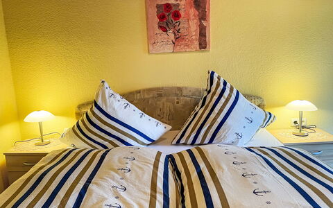 Schmidt (App. 3): Propriété, Meubles, Confort, Bleu Azur, Textile, Bois, Design Intérieur, Bâtiment, Sol, Sol