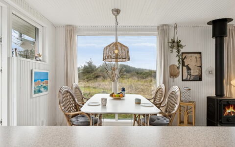 Zina - 600M from the Sea: Design Intérieur, Sol, Plafond, Meubles, Sol, Comptoir, Luminaire, Pièce, Matériau Naturel, Salle À Manger