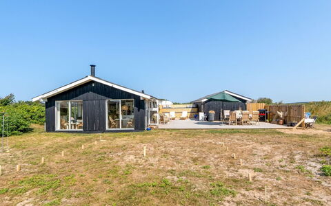 Zina - 600M from the Sea: Bâtiment, Toit, Maison, Architecture, Domicile, Chalet, Lot Terre, Zone Rurale, Plaine, Biens