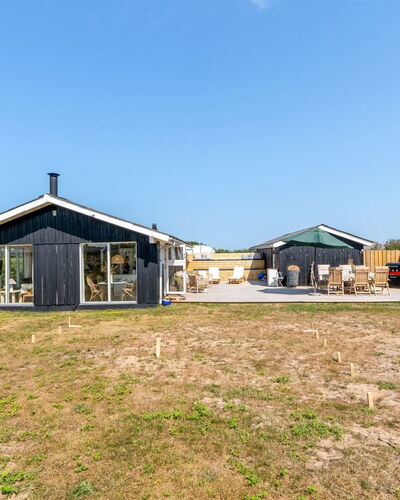 Zina - 600M from the Sea