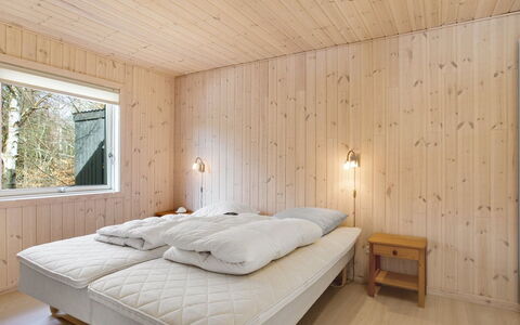 Dwerg - 500M from the Sea: Plafond, Sol, Design Intérieur, Sol, Composite, Meubles, Recours, Hôtel, Conception, Daylighting