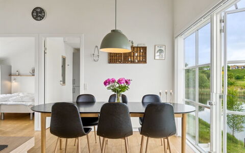Sebiorn - 5M from the Sea: Meubles, Design Intérieur, Salle À Manger, Sol, Table Cuisine Et Salle A Manger, Chaise, Table, Bois, Sol, Luminaire