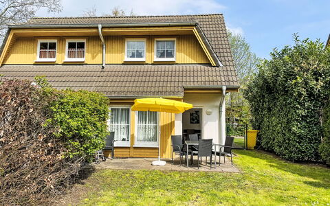 Schneider 2D: Plante, Bâtiment, Ciel, Propriété, Fenêtre, Nuage, Maison, Lot Terre, Arbre, Chalet