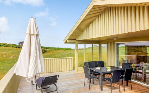 Pinja - 400M from the Sea: Maison, Toit, Domicile, Chalet, Cabanon, Batiments Jardin, Siding, Cour, Cabane En Rondins, Cabane