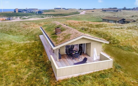 Pinja - 400M from the Sea: Maison, Toit, Domicile, Chalet, Cabanon, Batiments Jardin, Siding, Cour, Cabane En Rondins, Cabane