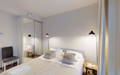 Röllimetsä D 4: Design Intérieur, Lit, Meubles, Mur, Sol, Sol, Chambre, Luminaire, Plafond, Pièce
