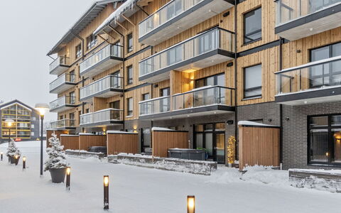 Cranberry C4: Appartement, Zone Résidentielle, L'Hiver, Neige, Design Urbain, Gelé, Usage Mixte, Condominium, Réflexion