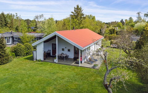 Soti - 350M from the Sea: Bois, Toit, Architecture, Domicile, Maison, Chalet, Siding, Dur, Pente, Biens