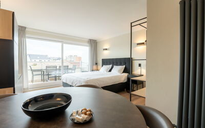 White Mountains Retreats with City View