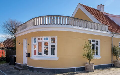 Yorick - 300M from the Sea: Bois, Toit, Architecture, Domicile, Maison, Chalet, Siding, Dur, Pente, Biens