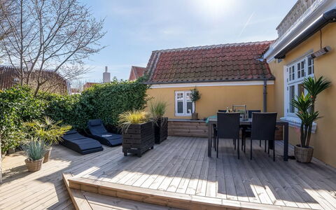 Yorick - 300M from the Sea: Bois, Toit, Architecture, Domicile, Maison, Chalet, Siding, Dur, Pente, Biens