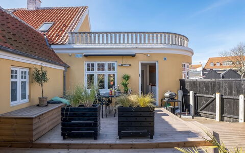 Yorick - 300M from the Sea: Bois, Toit, Architecture, Domicile, Maison, Chalet, Siding, Dur, Pente, Biens