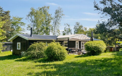 Iliane - 450M from the Sea: Bois, Toit, Architecture, Domicile, Maison, Chalet, Siding, Dur, Pente, Biens