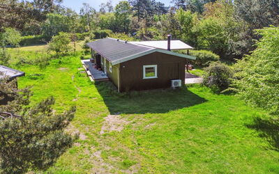 Iliane - 450M from the Sea