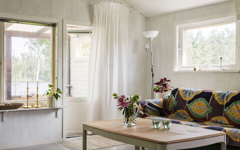 Lillsvängen: Plante, Table, Propriété, Fenêtre, Meubles, Fleur, Plante D'Appartement, Bâtiment, Bois, Design Intérieur