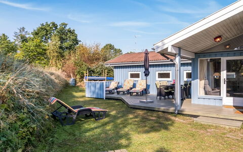 Amai - 100M from the Sea: Bois, Domicile, Porche, Plate-Forme, Dur, Toit, Tache De Bois, Parquet, Eco Hôtel