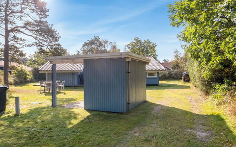 Amai - 100M from the Sea: Bois, Domicile, Porche, Plate-Forme, Dur, Toit, Tache De Bois, Parquet, Eco Hôtel