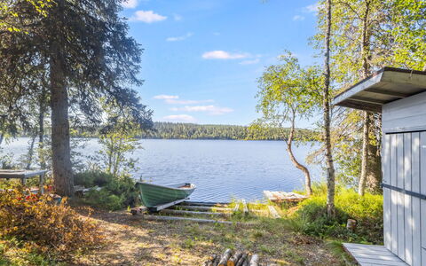 Pohjaslahdentie 17 B: L'Eau, Plan D'Eau, Environnement Naturel, La Nature, Paysage Naturel, Banque, Paysage, Lac, Rive