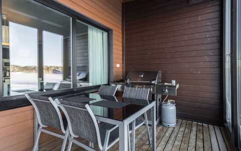 Sun &Amp; Skivillas 5. (3Mh): Meubles, Design Intérieur, Sol, Sol, Table, Plafond, Table Cuisine Et Salle A Manger, Éclairage, Chaise, Domicile