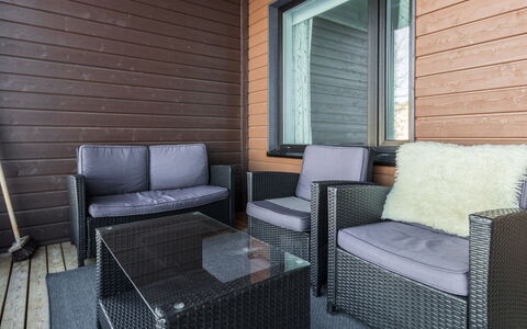 Sun &Amp; Skivillas 5. (3Mh): Meubles, Design Intérieur, Sol, Sol, Table, Plafond, Table Cuisine Et Salle A Manger, Éclairage, Chaise, Domicile