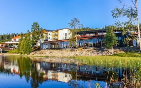 Sun&Skivillas 5. (3Mh): Piscine, Recours, Mobilier De Jardin, Conception, Ombre, Aménagement Paysager, Hôtel, Caractéristique De L'Eau, Eco Hôtel