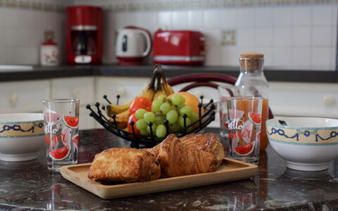Les Pêcheries: Aliments, Vaisselle, Vaisselle, Table, Ingrédient, Assiette, Serveware, Comptoir