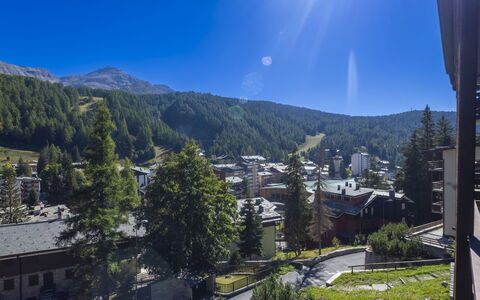 Masserini View Apartment: Paysage, Station De Montagne, Chaîne De Montagnes, Pente, Mélèze, Alpes, Vallée, Village De Montagne, Crête