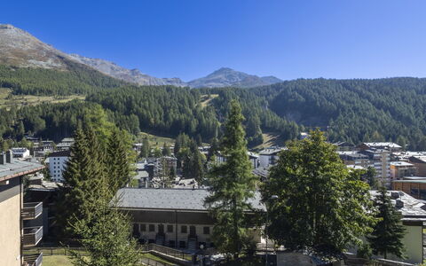 Masserini View Apartment: Montagnes Relief, Montagne, Colline, Architecture, Paysage, Station De Montagne, Chaîne De Montagnes, Pente, Mélèze, Vallée