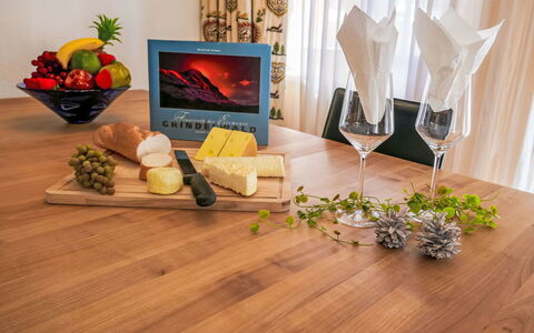 Chalet Pfingstrose: Aliments, Vaisselle, Produire, Table, Meubles, Parquet, Ingrédient, Tache De Bois, Dur