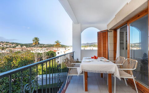 Jardins de S'Agaro: Appartement, Balcon, Plante D'Appartement, Chaise, Principaux Appliance, Cuisine, Appareil De Cuisine, Villa, Appartement Penthouse, Hôtel