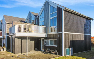 Truls - 700M from the Sea