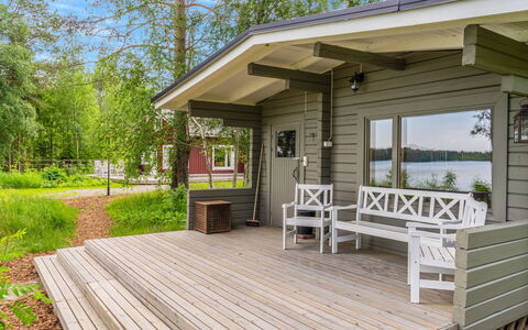 Villa Kuorinka: Lit, Meubles, Chambre, Design Intérieur, Literie, Drap De Lit, Sol, Bois, Sol, Pièce