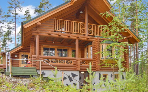 Villa Tunturitervakko: Bois, Chalet, Maison, Domicile, Cabane En Rondins, Siding, Dur, Porche, Mélèze, Batiments Jardin
