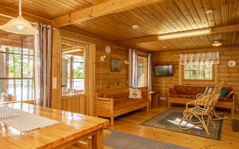 Utras: Meubles, Design Intérieur, Sol, Sol, Table, Plafond, Table Cuisine Et Salle A Manger, Éclairage, Chaise, Domicile