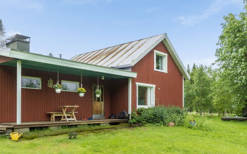 Käpylä: Meubles, Design Intérieur, Sol, Sol, Table, Plafond, Table Cuisine Et Salle A Manger, Éclairage, Chaise, Domicile