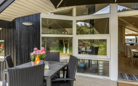 Ubbe - 800M from the Sea: Bois, Design Intérieur, Domicile, Meubles, Plafond, Porte, Sol, Sol, Porche, Dur