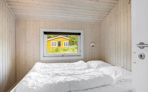 Ubbe - 800M from the Sea: Bois, Chambre, Domicile, Lit, Plafond, Dur, Planche, Tache De Bois, Literie, Cabane En Rondins